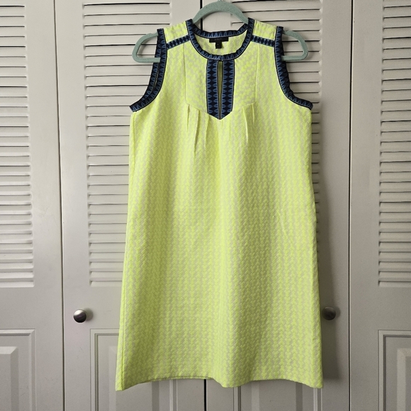 J. Crew Dresses & Skirts - J. Crew Neon Yellow Arrow Print Keyhole Cutout Blue Trim Shift Dress Womens 4